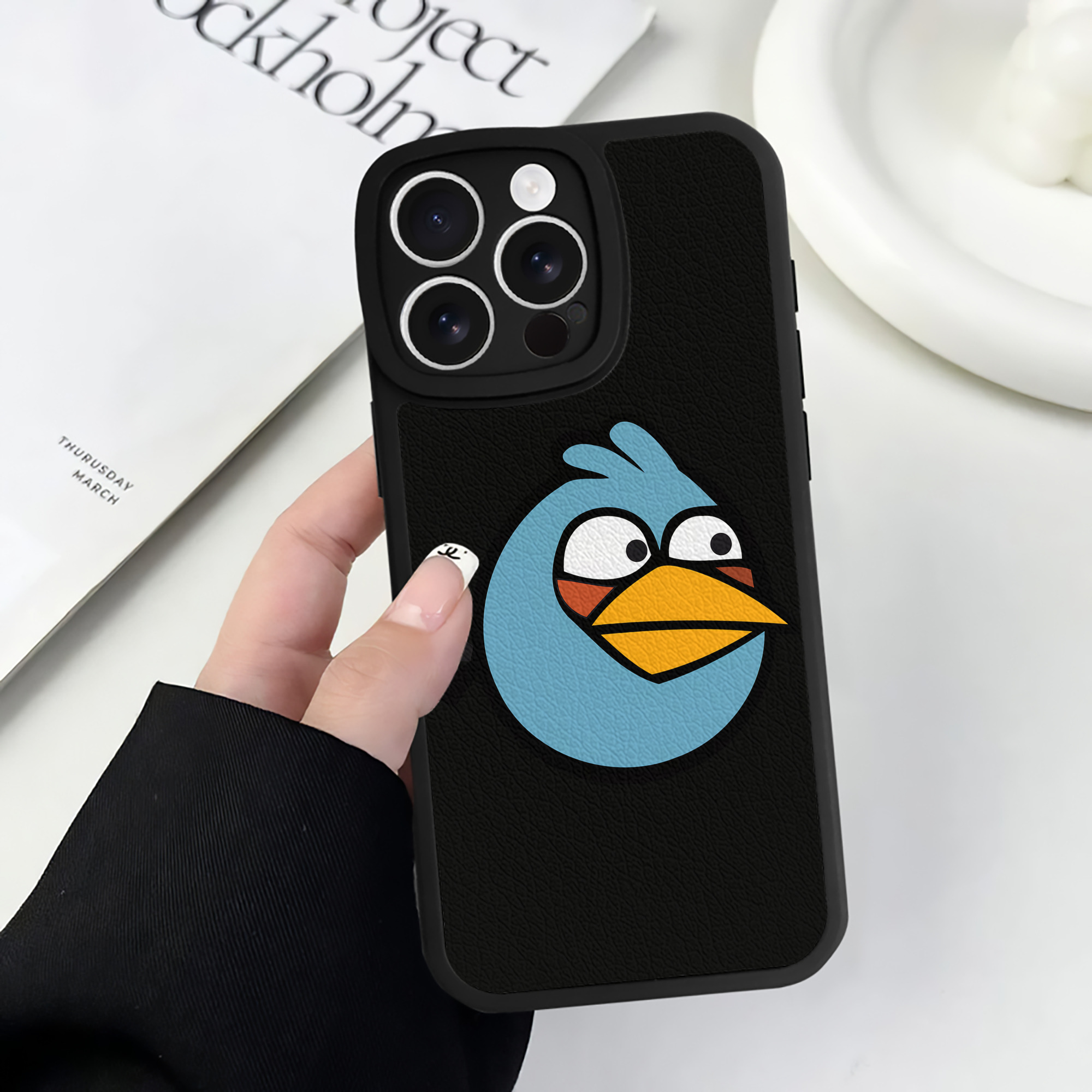 （画像用） Angry Birds アングリーバード 【iPhone 16シリーズ対応】シリコンスマホケース（レザー調） 材質：シリコン